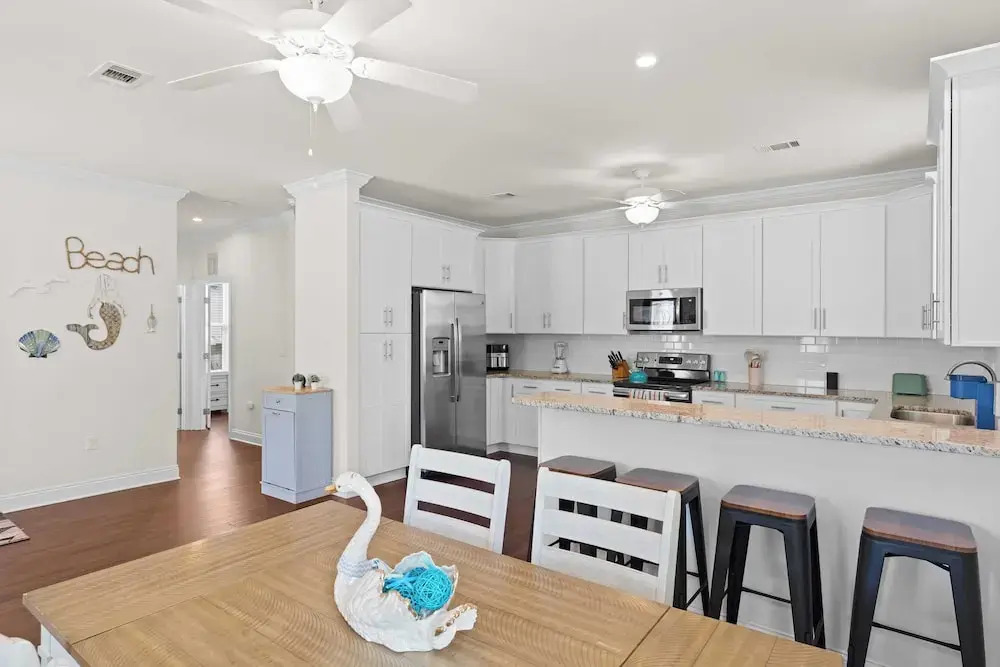 Family-friendly, Close to Beach & Game Room Windswept by Avantstay