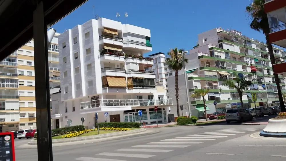 Beautiful and Modern 1b apt big Terrace 150 m From the Beach of Torre del Mar