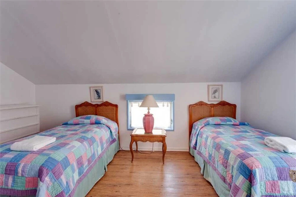 Beachfront Dunes, Sleeps 8, 3 Bedrooms plus Den, Gulf Front, Pet Friendly