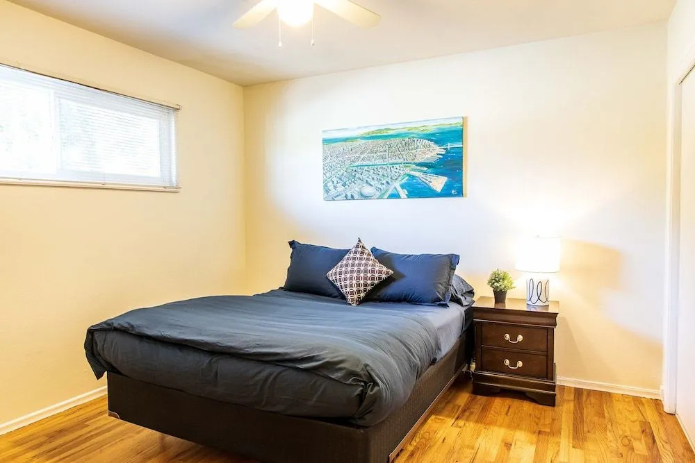 Sunny Palo Alto Two Bed