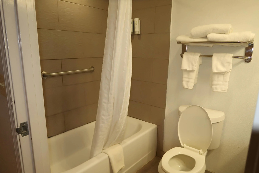 Country Inn & Suites by Radisson, Tallahassee-University Area, FL