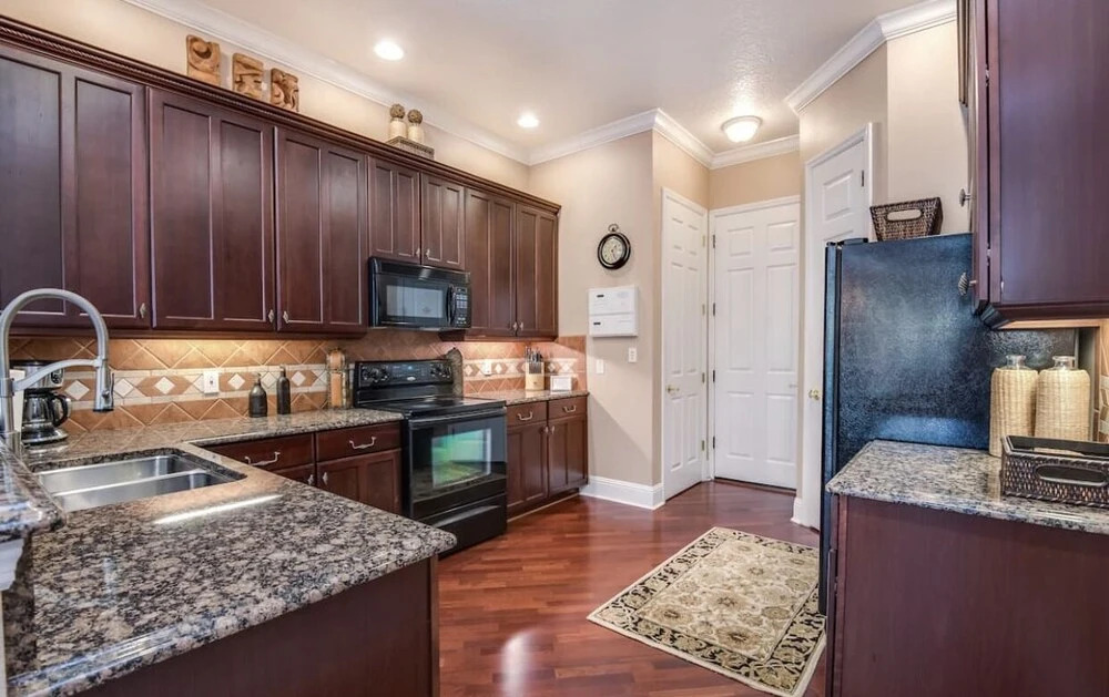 Disney theme 5 bed 5 bath with pool
