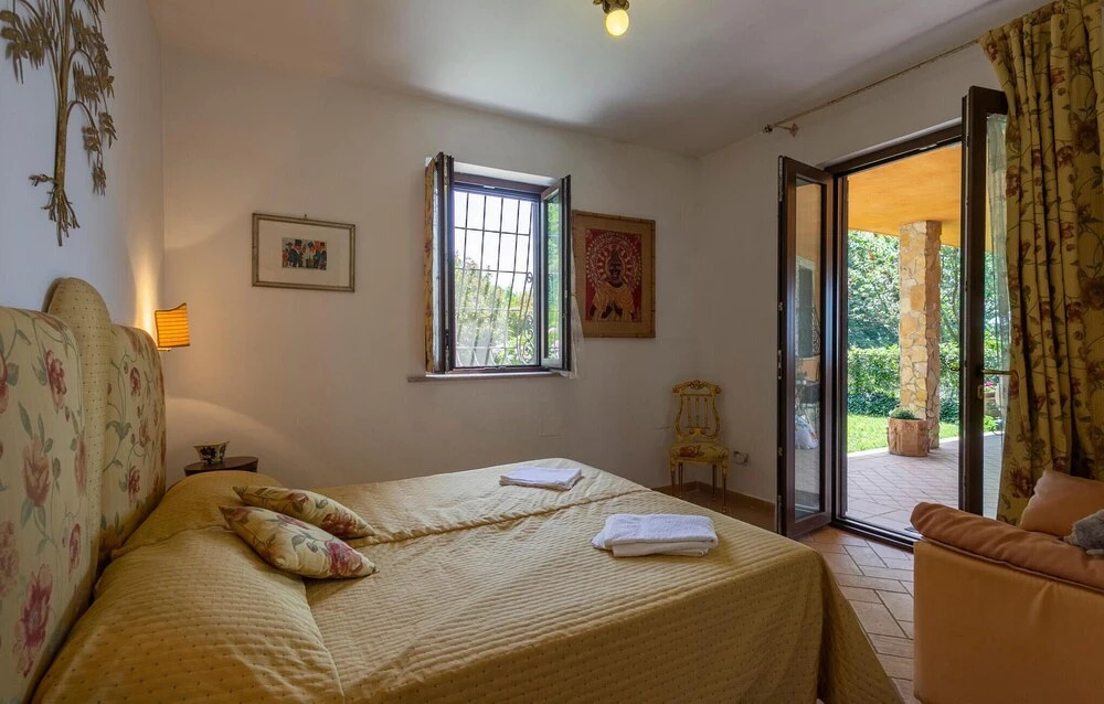 Nice Home in Bassano Romano With 4 Bedrooms, Outdoor Swimming Pool and Swimming Pool
