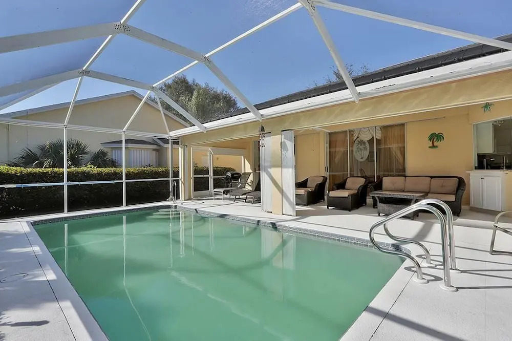 Sunbury Court Home