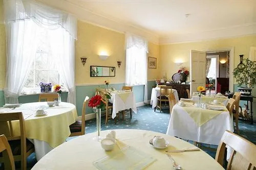 Crossways Hotel