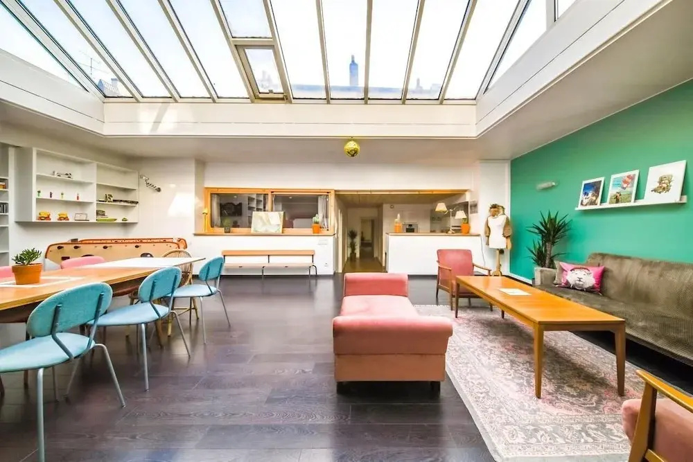 Flow Hostel