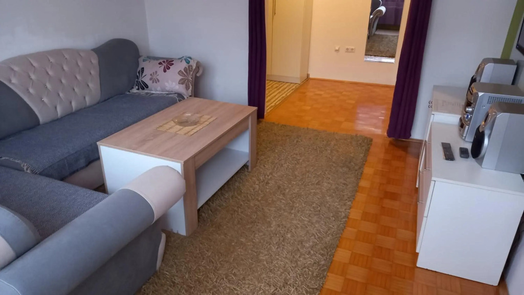 Apartman centar lux