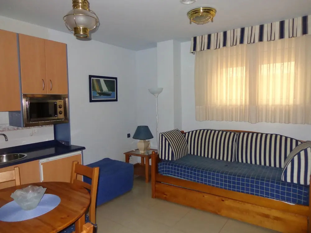 Apartamentos La Marina