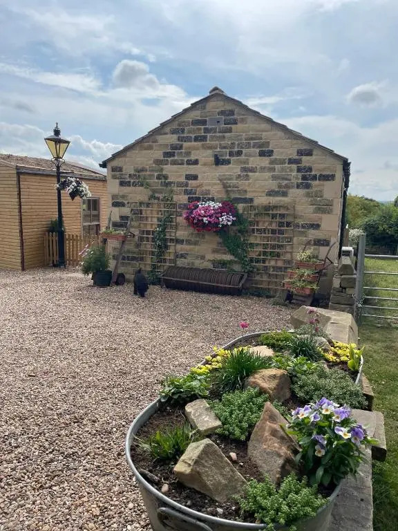 Brand new purpose built annex :- The Stables