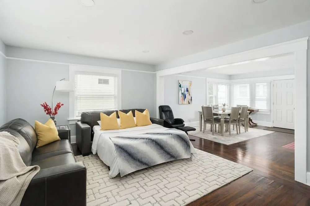 Bankers Hill Bliss Chic Roomy Home Near Airport