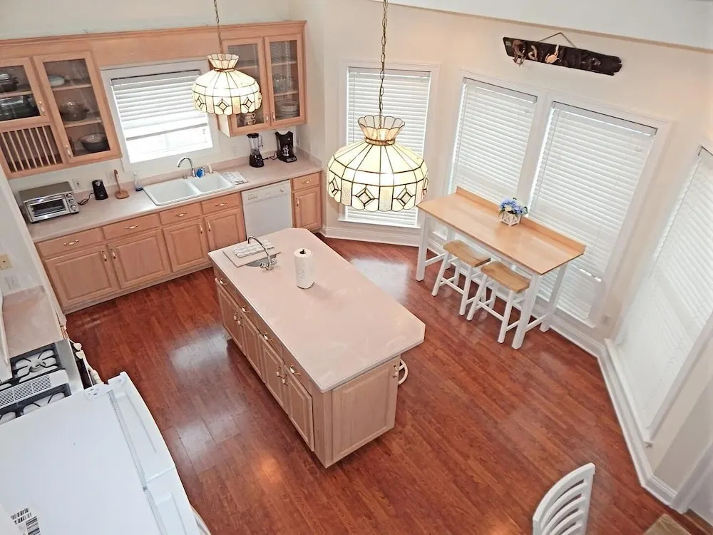 033 Royal Sunset 3 Bedroom Home