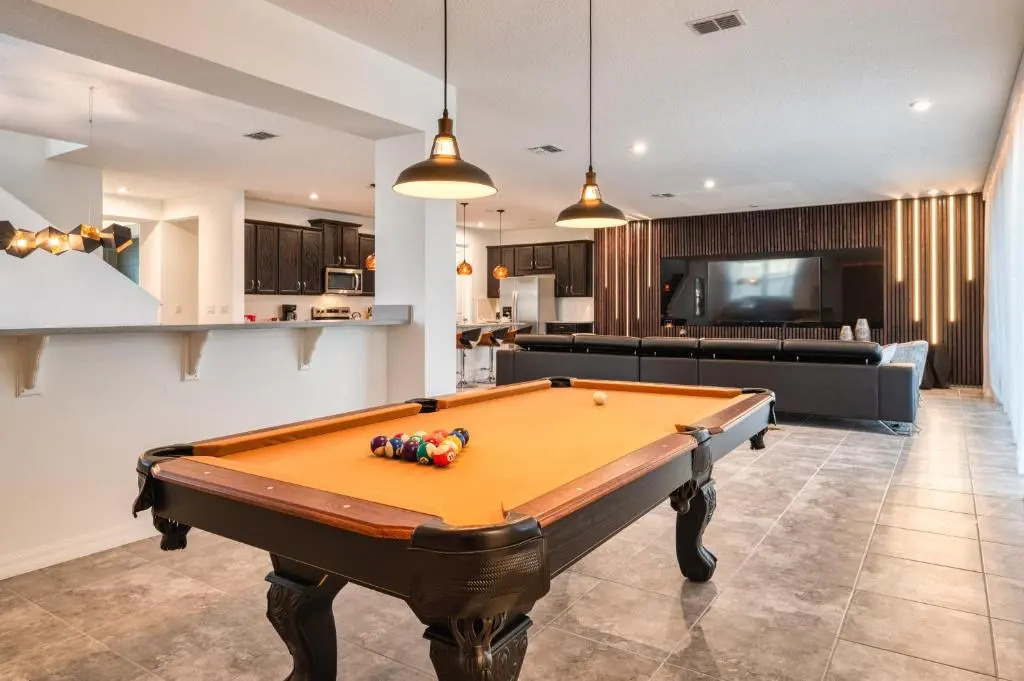 Elegant Brand New Nine Bedrooms House with Private Pool at Solara Resort 8929