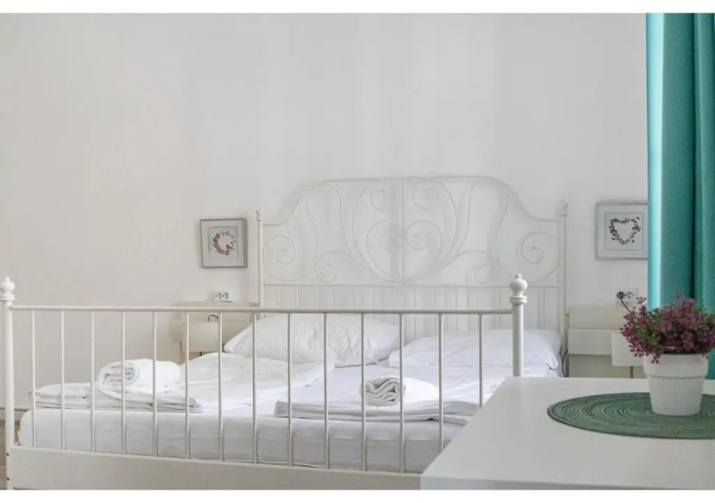 Elegant 1BR Apt. - Great for Long Stays