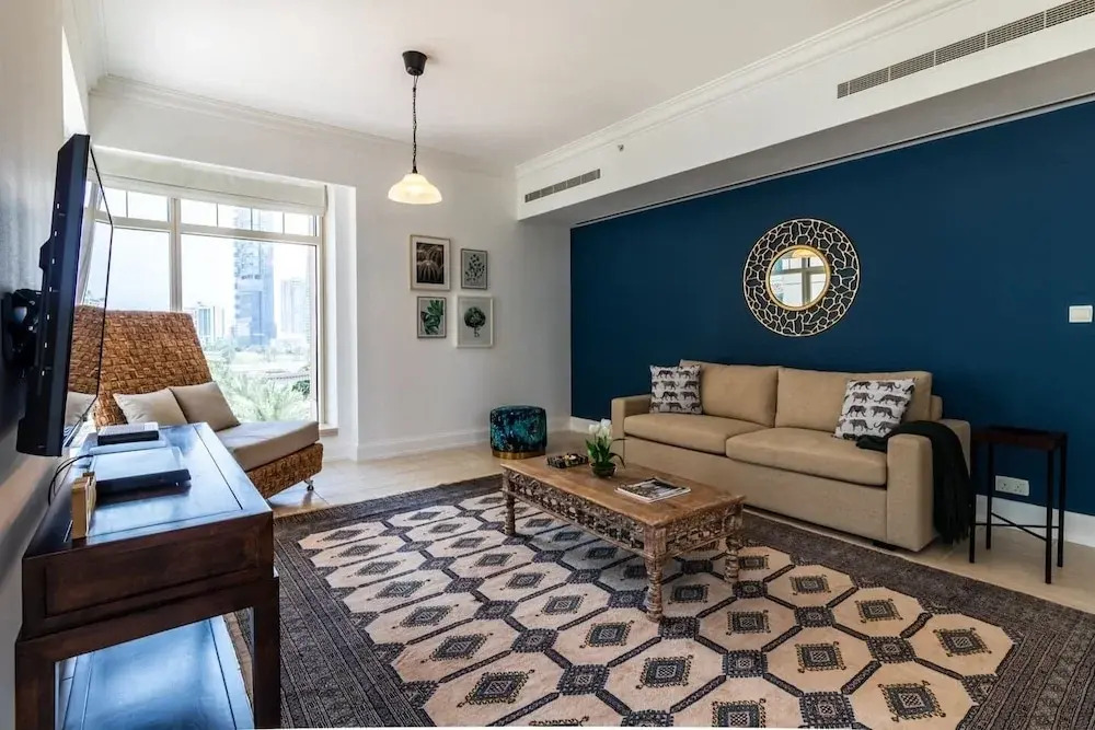 Elegant 3BR in Dubai Marina With Scenic Views!