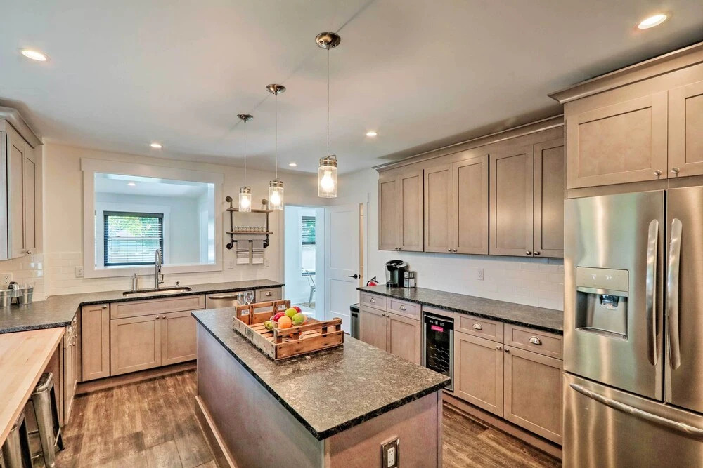 Updated Downtown Red Bank Home 5 Mi to Beach!