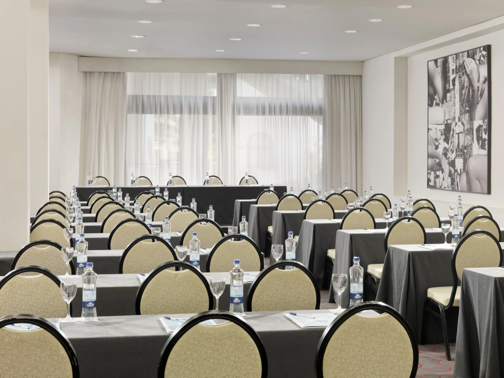 Отель H10 Estepona Palace