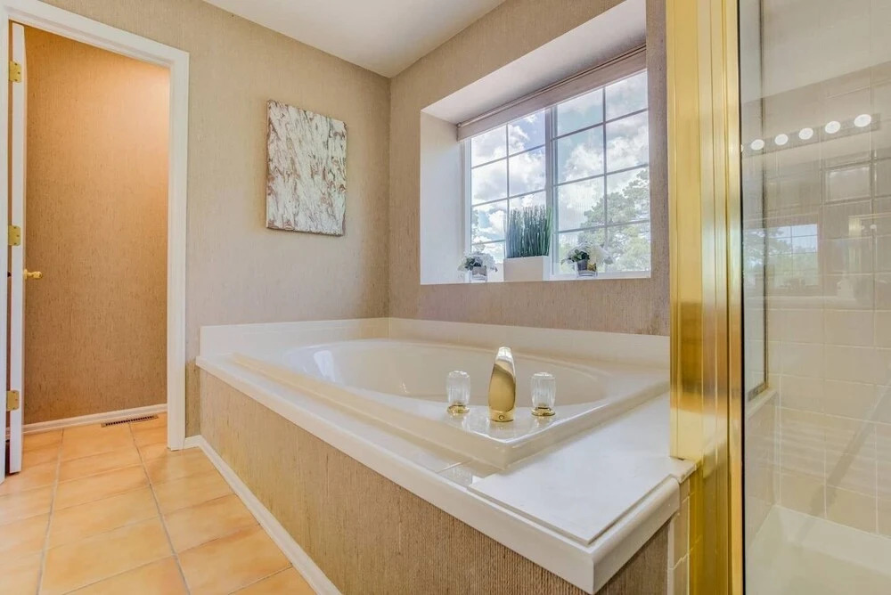 4BR AF Academyw/hot Tub & Firepit