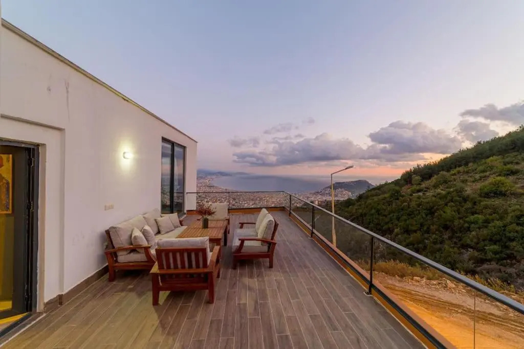 City and Sea View Pool Lüx Villa