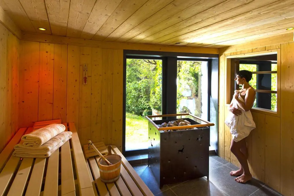 Hotel Paradies