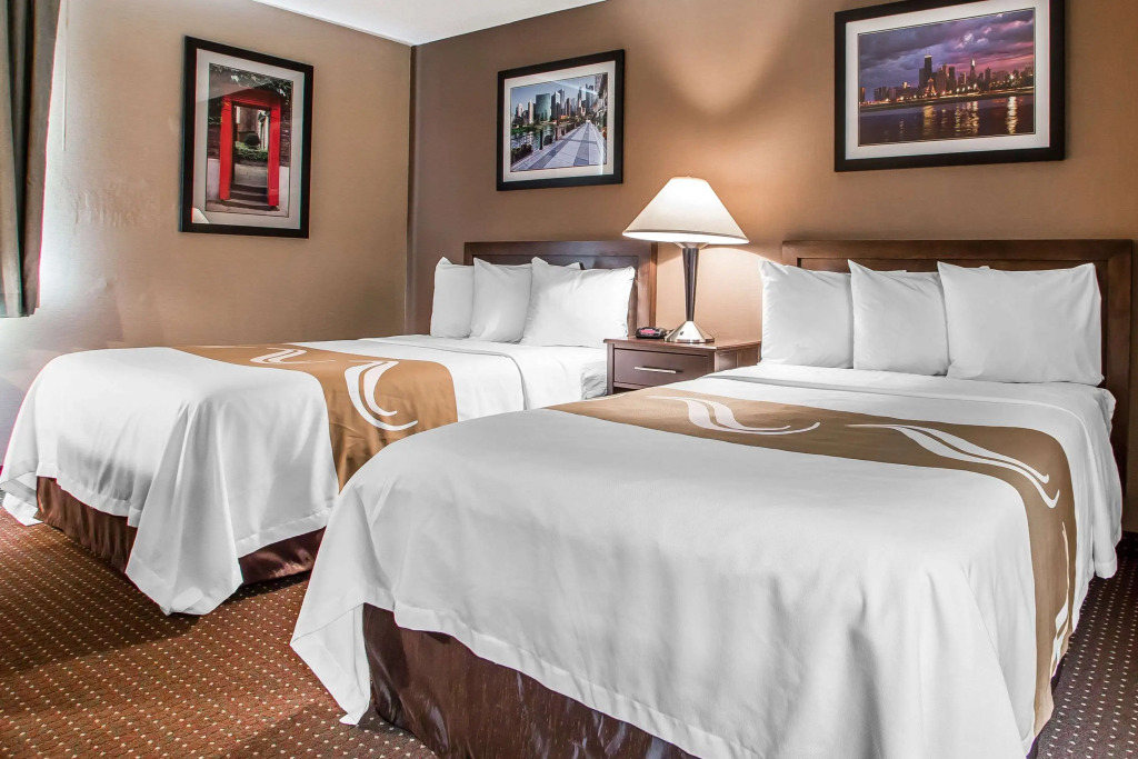 Quality Inn Elgin I-90