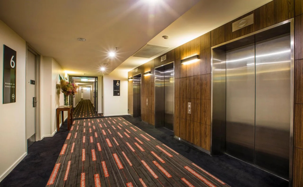 Hotel Indigo Melbourne on Flinders by IHG