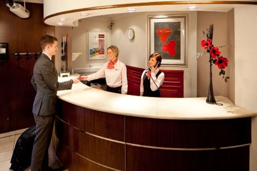 Mercure Livingston Hotel