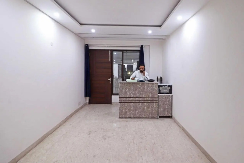Pari Residency hotel