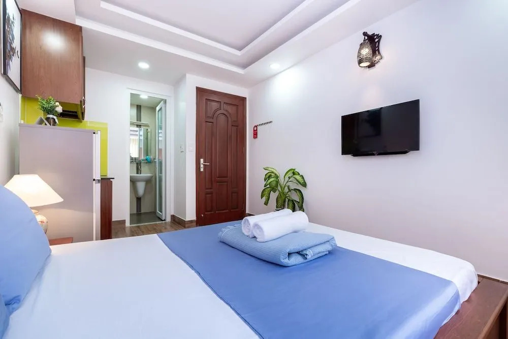 Cozrum Homes Le Thanh Ton