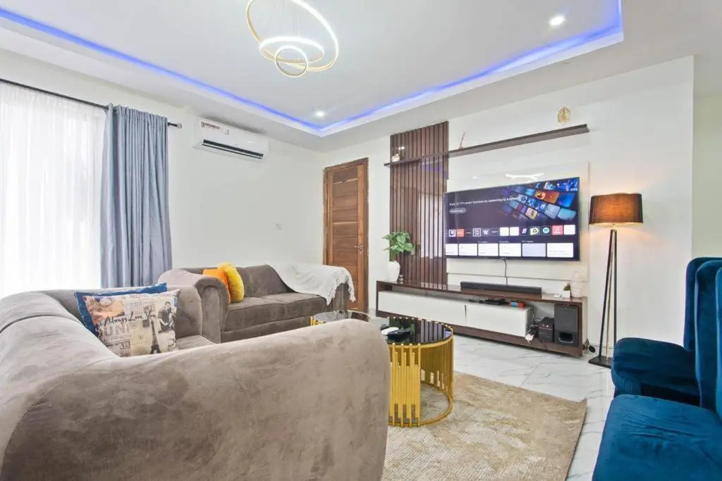 Luxury 2bedroom apartment with pool