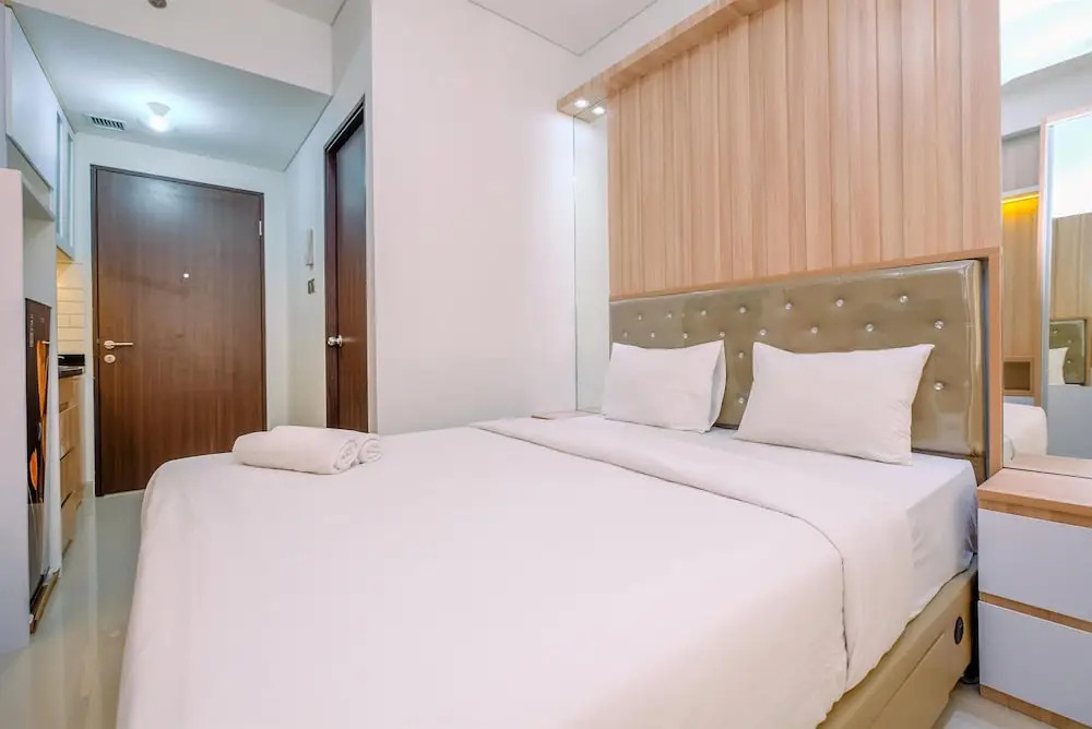 Cozy Living And Homey Studio Transpark Cibubur Apartment