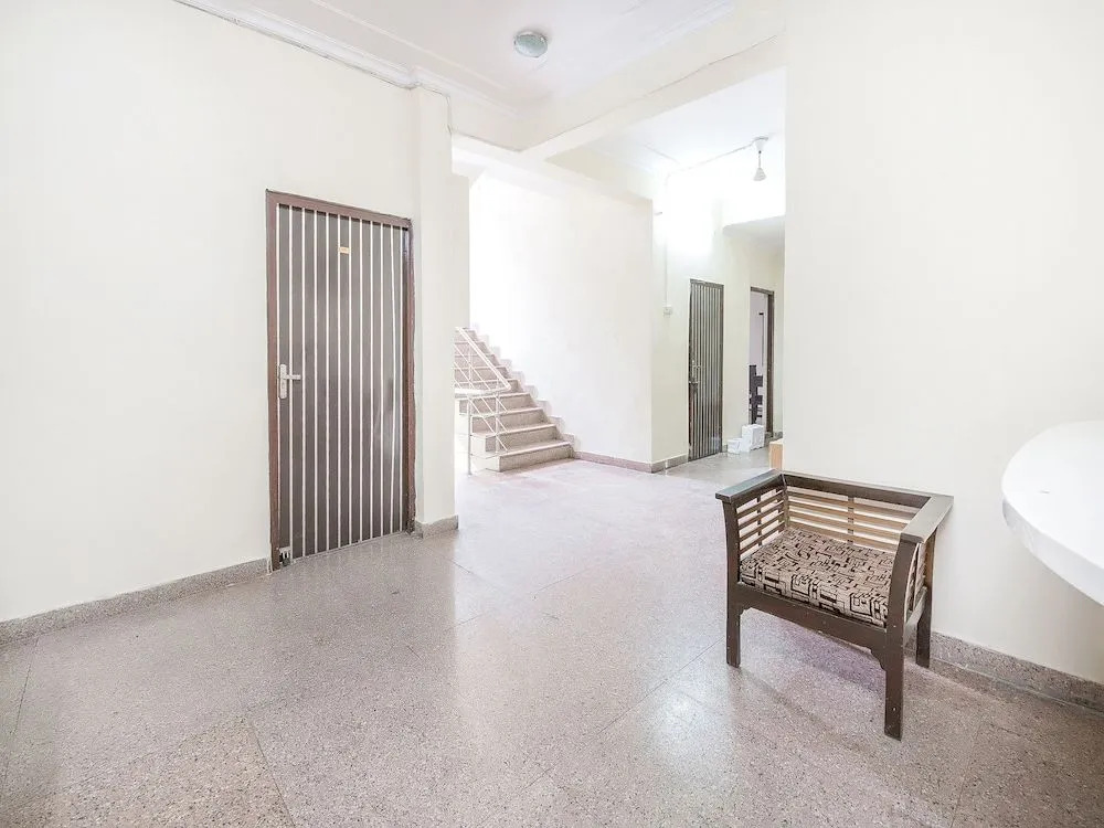 Capital O 15929 Comfort Residency