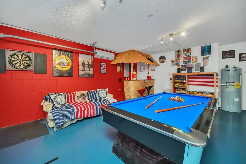 Bright Spacious Retreat With Private Pool Lanai Game Room