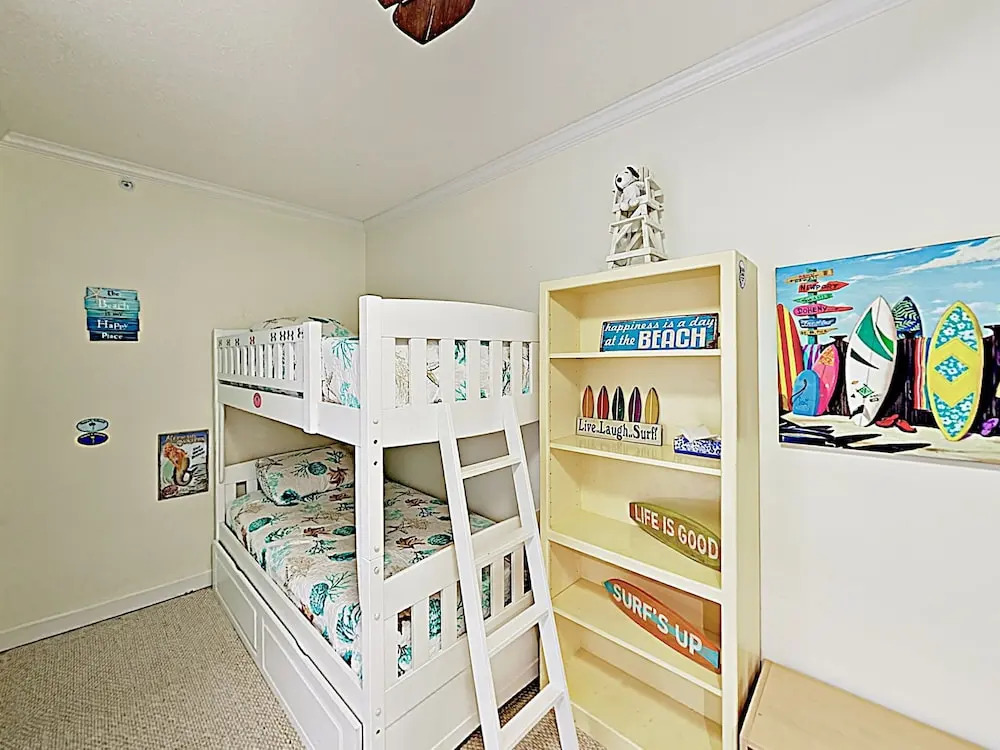 New Listing! Ocean-view W/ Pool - Near Beach 3 Bedroom Condo