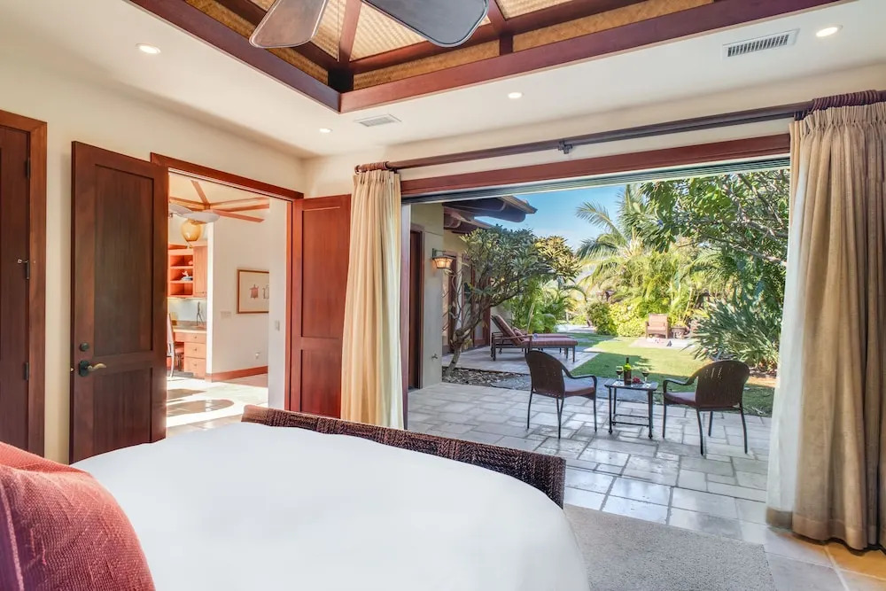 House Of The Turtle At Champion Ridge, Mauna Lani 4 Bedroom Home