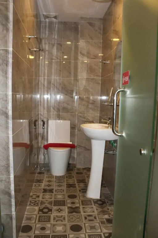 Ostro Hotel