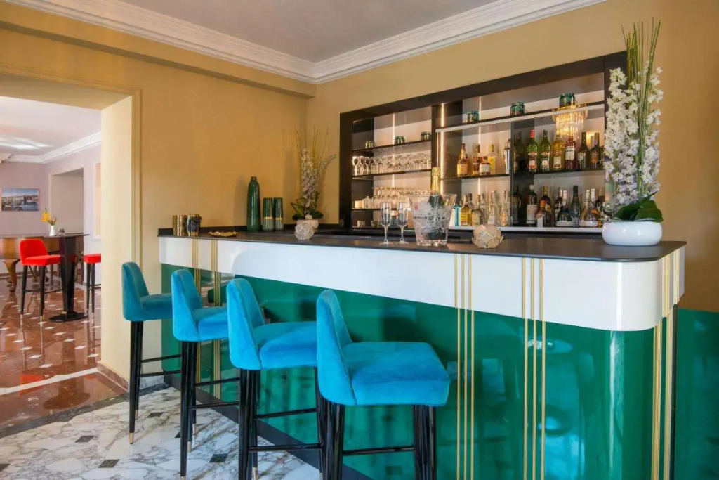 Hotel Carlton