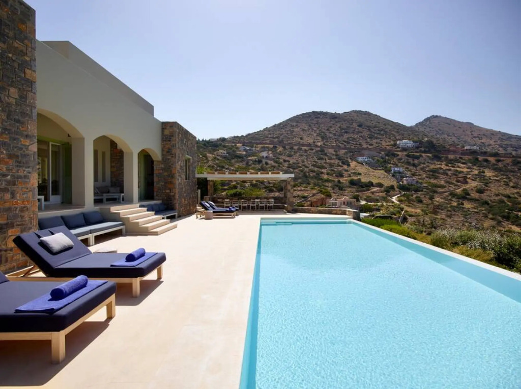 Villa Queen