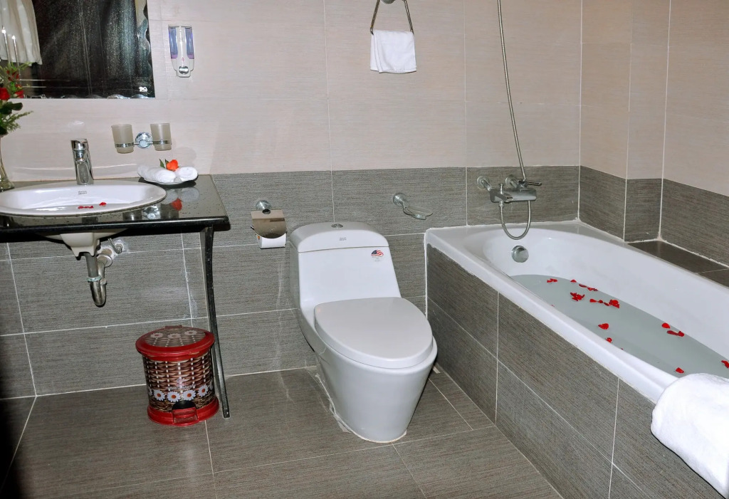 Thai Binh II Hotel