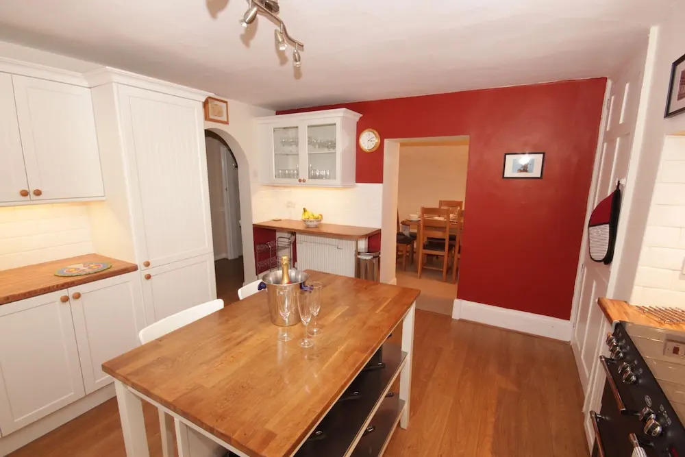 Wellsway House - Stylish Townhouse