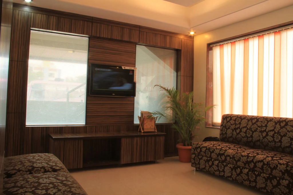Hotel Sai Gurusthan