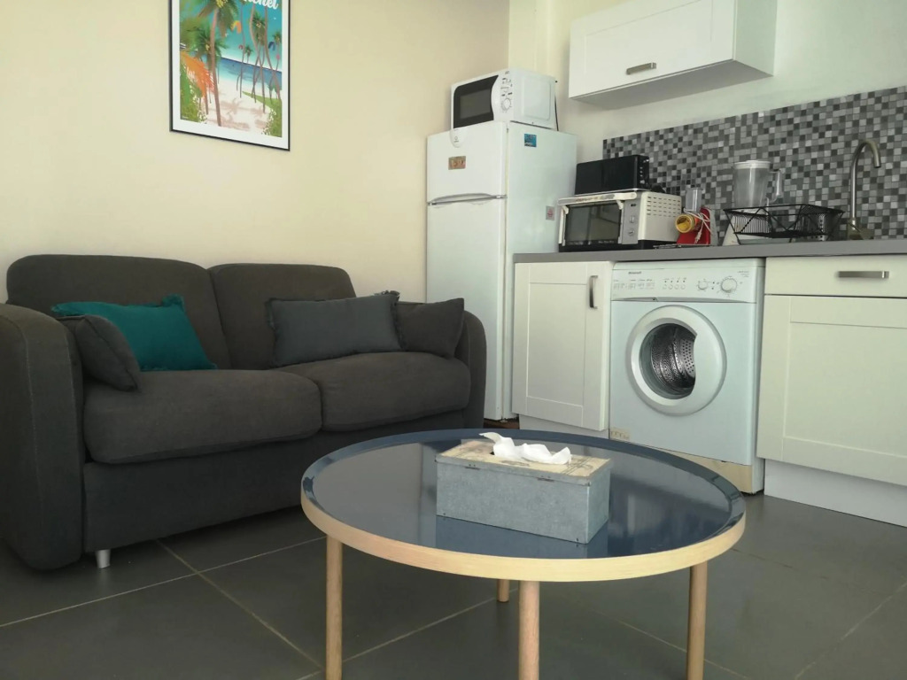 TICASE SOLEIL - F2 tout confort, terrasse, jardin privatif, DIDIER