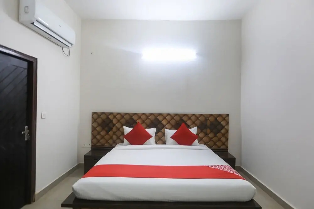 Vp Homes by OYO Rooms