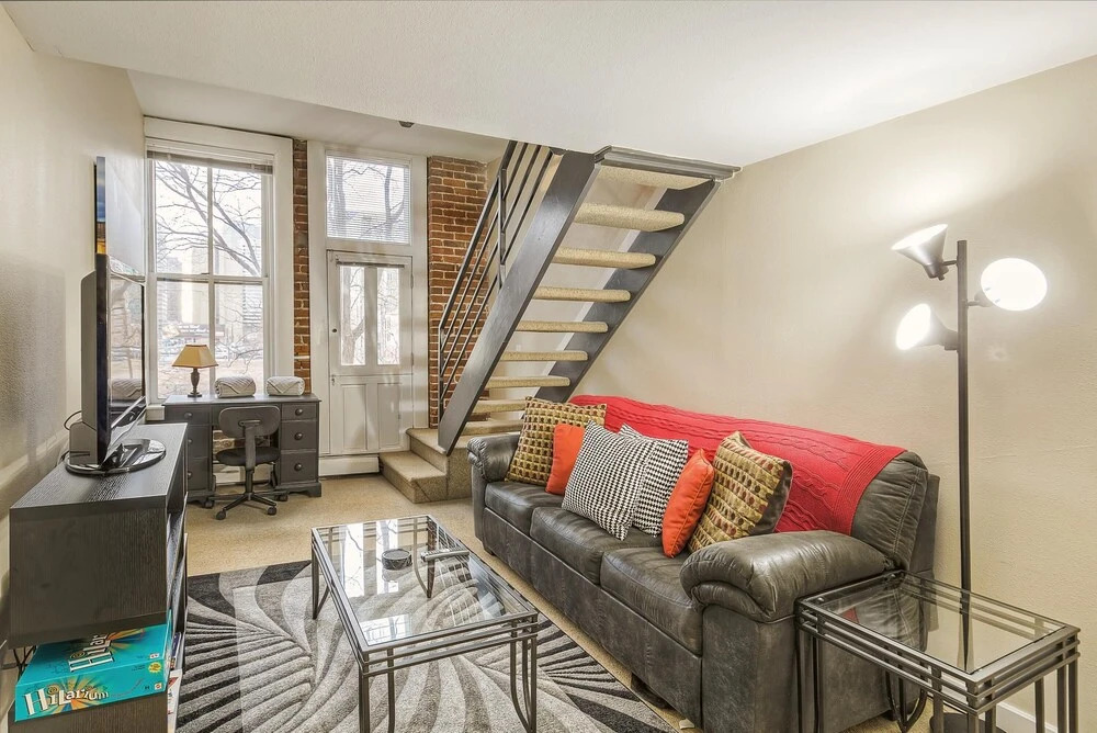 Downtown Five Points Sleeps 4