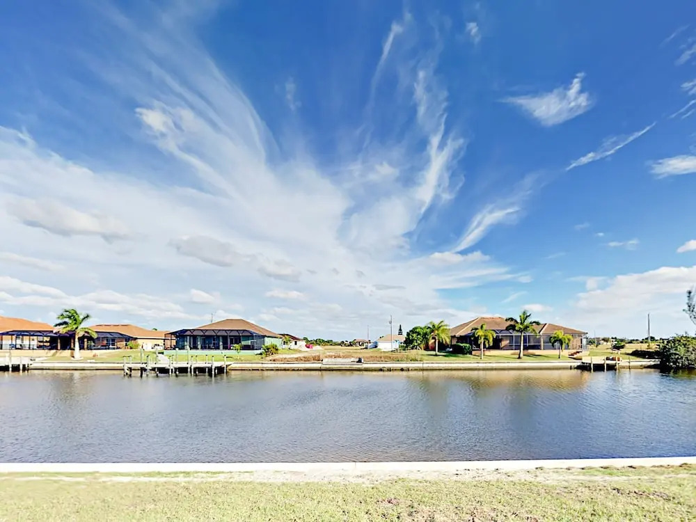 Brand-New Cape Coral Canal - 4 Br Home
