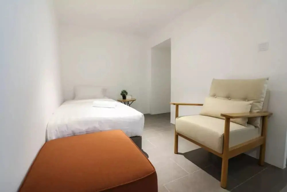 Cozy 2BR With Mezzanine in Bangsar - 7 Guests!