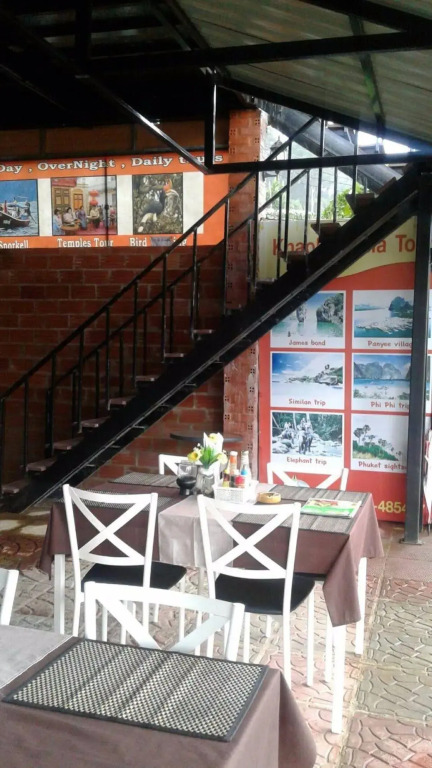 Khaolak Traveller Lodge