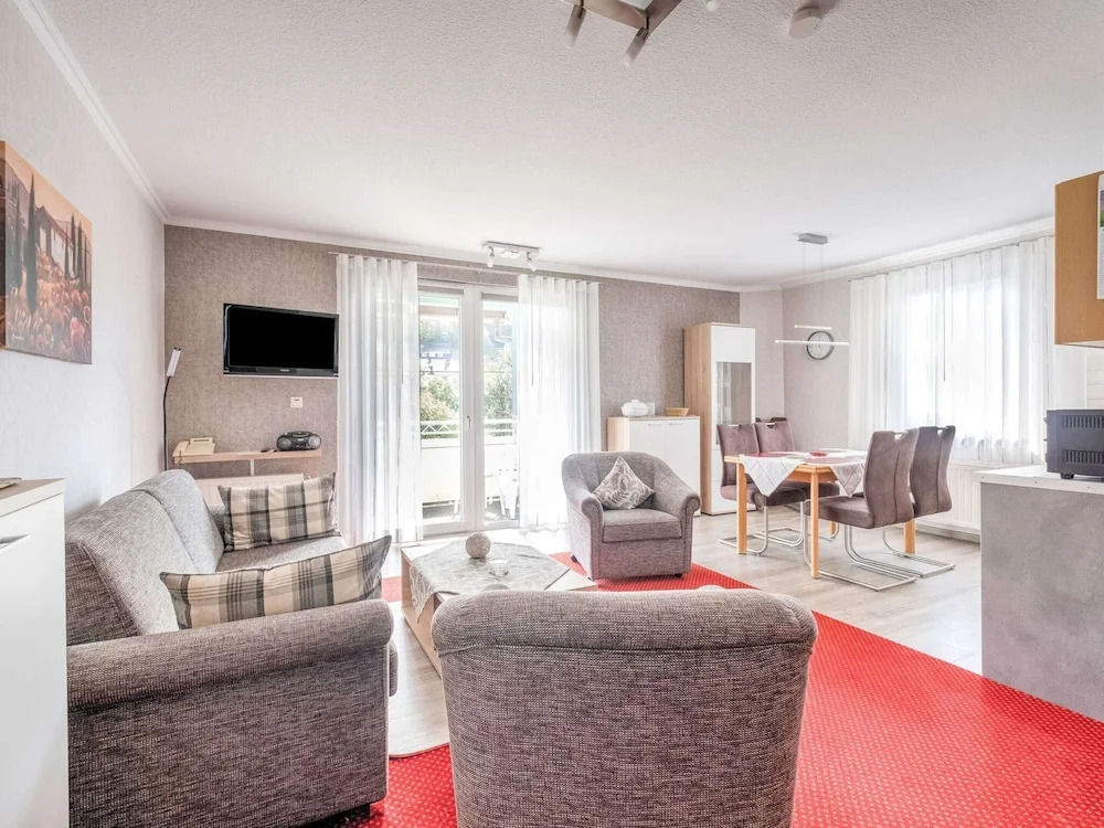 Modern Apartment in Schwalefeld with Garden
