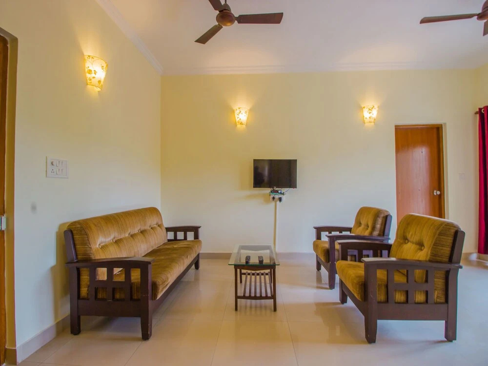 OYO 13604 Home Graceful 2BHK Dona Paula