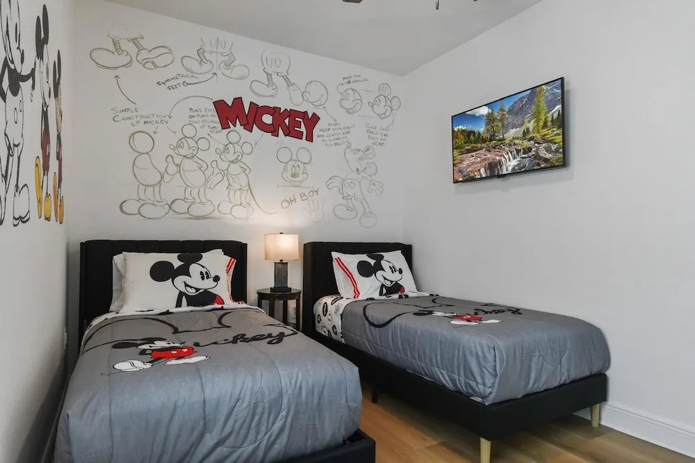 Refurbished Lux 6 Bed Golf Views At Reunion Resort By Shine Villas