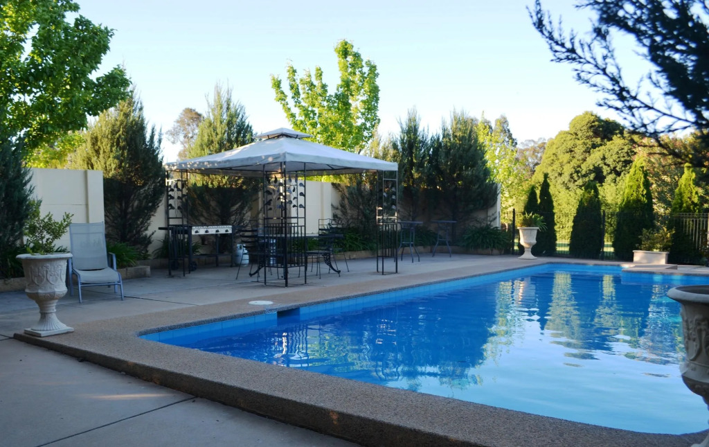 Burringa Garden Motel